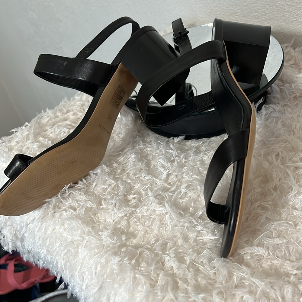 Everlane Double Strap Block Heel Sandal in Black - Picture 7 of 14